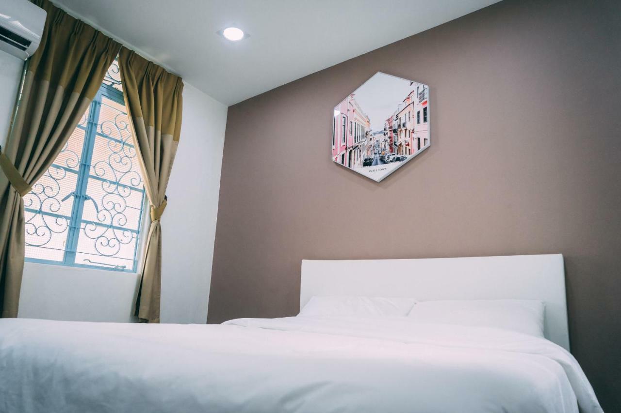 Goodnite Hogwarts Hotel George Town Eksteriør billede